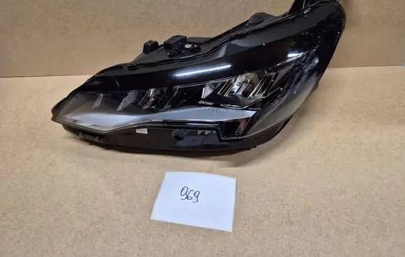 Peugeot 3008 II Headlight/headlamp 9836230280