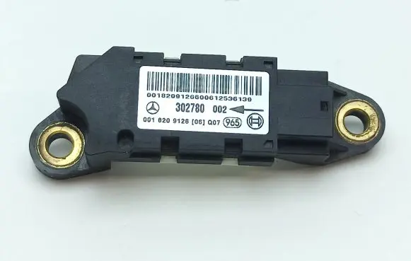 Mercedes-Benz C W203 Airbag deployment crash/impact sensor 0018209126 302780002