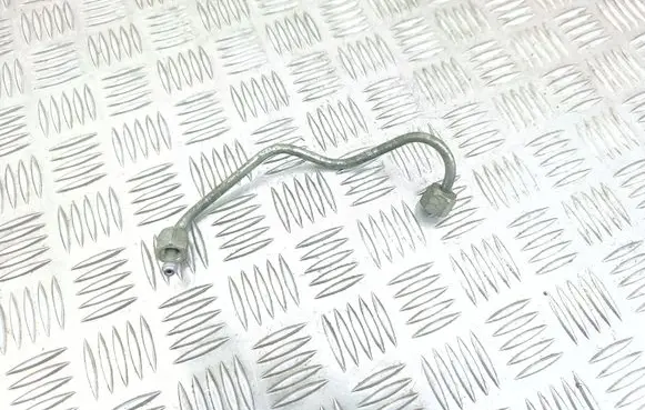 Opel Astra J Fuel injector supply line/pipe 