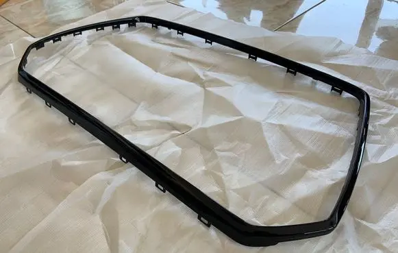 Audi A6 S6 C7 4G Front bumper upper radiator grill 4G0817715C 4G0817715 4G0853651