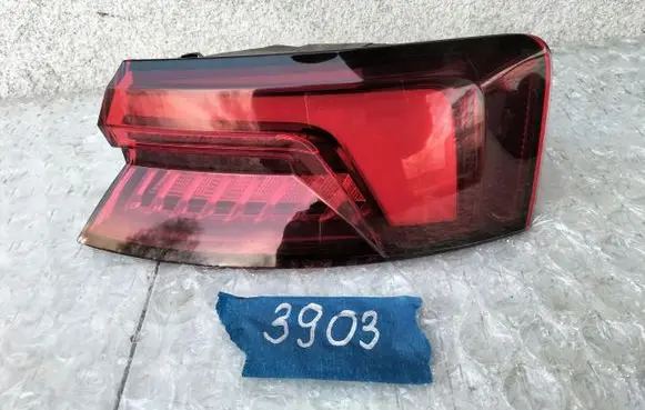 Audi A5 Rear/tail lights 8W6945092G