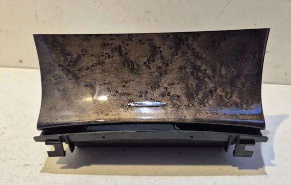 Mercedes-Benz E W211 Car ashtray 