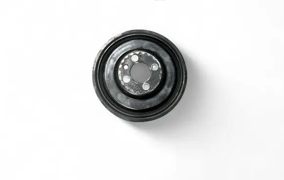 Volkswagen PASSAT B8 Crankshaft pulley 04L105248