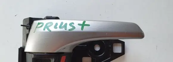 Toyota Prius+ (ZVW40) Front door interior handle