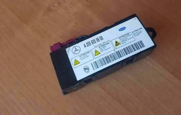 Mercedes-Benz GLC X253 C253 Battery control module A2058350600