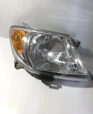 Toyota Hilux (AN10, AN20, AN30) Headlight/headlamp 10016571 1009912225