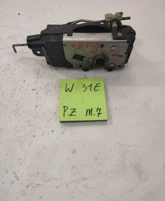 Opel Zafira A Front door lock 13210749