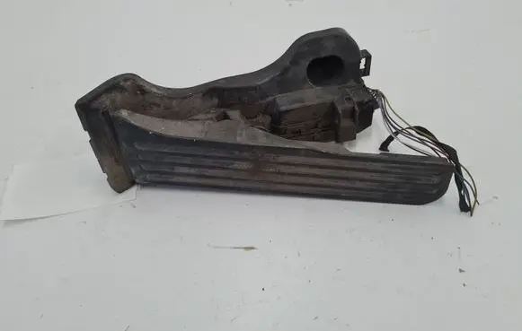 Volkswagen PASSAT B6 Accelerator throttle pedal 1K1721503P