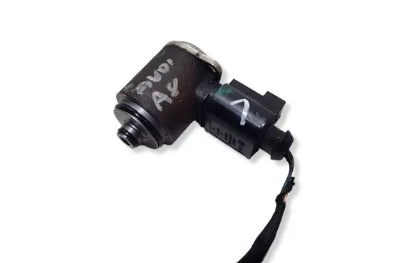Audi A8 S8 D4 4H Hydraulic servotronic pressure valve 93791962GGG 02791962 0281268
