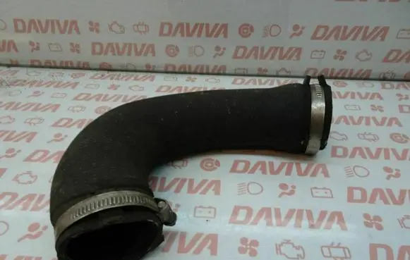Audi A4 S4 B6 8E 8H Intercooler hose/pipe 8K0145709