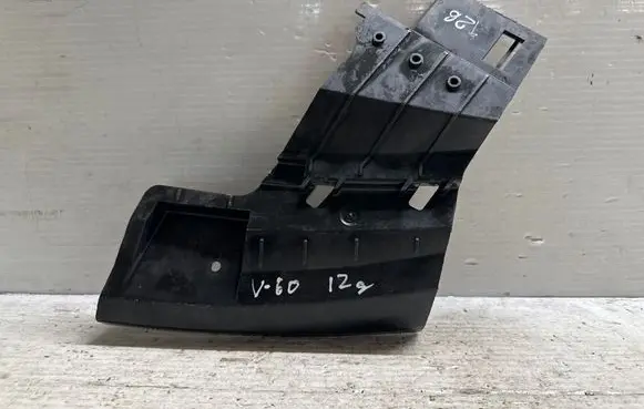 Volvo S60 Front bumper mounting bracket 31323429