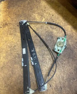 Audi Q7 4M Front window lifting mechanism without motor 4L0837461A 1021986336204