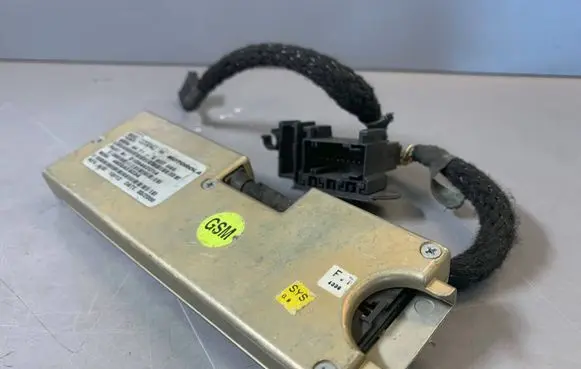 BMW 5 E39 Antenna control unit 6907046 0109462U14 4633AE8034