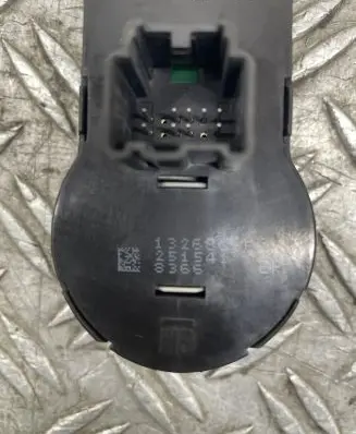 Opel Insignia A Light switch