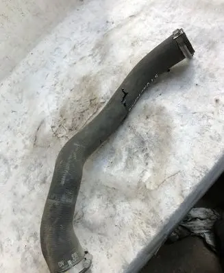 Opel Grandland X Intercooler hose/pipe 9820100680