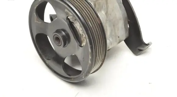 Volvo S80 Power steering pump 6G913A696LB