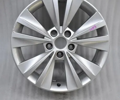 Skoda Octavia Mk3 (5E) R17 alloy rim 