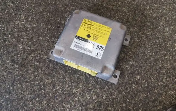 Mitsubishi Pajero Airbag control unit/module 1523003460