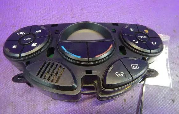Interior fan control switch