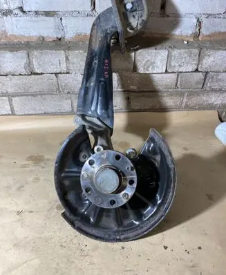 Volkswagen Tiguan Rear wheel hub 5QF505225C