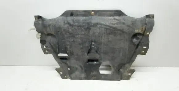Volvo XC60 Engine splash shield/under tray AG9N6P013DB
