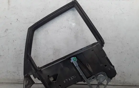 Audi A6 S6 C4 4A Rear door manual window regulator 4A0839400B