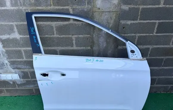 Hyundai i20 (BC3 BI3) Front door 