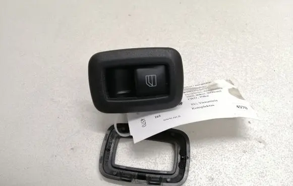 Mercedes-Benz B W245 Electric window control switch A2518200510 9051679300