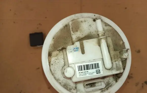 Peugeot 5008 In-tank fuel pump 9684994680