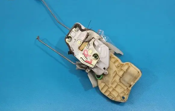Honda Stream Front door lock IMPRK1560526