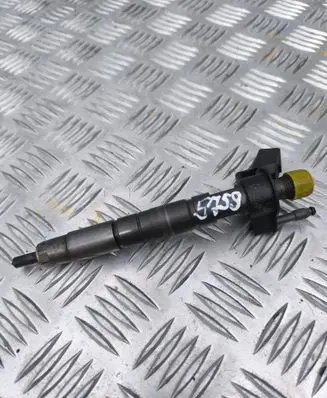 BMW 4 F36 Gran coupe Fuel injector 7823461 13537823461 0445117030