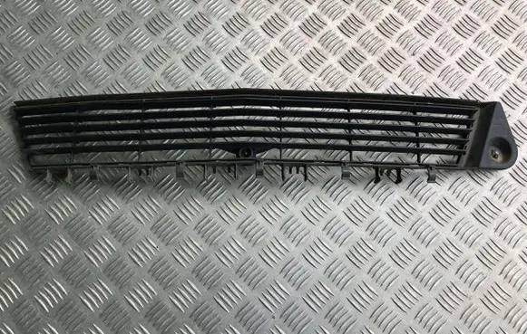 Opel Vectra C Front bumper lower grill 09186126 794000002 0551004542