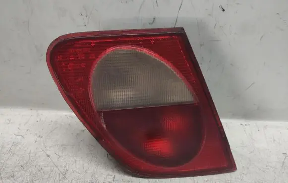 Mercedes-Benz E W210 Tailgate rear/tail lights