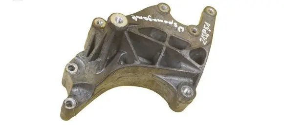 Mitsubishi Lancer VIII Engine mounting bracket 4B10