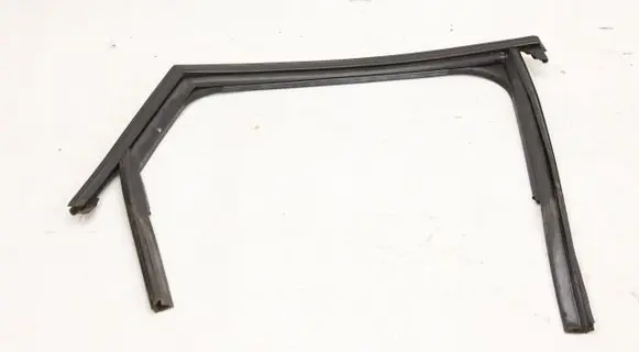 Audi A3 S3 8V Rubber seal tailgate window/glass 8V4839440