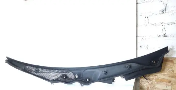 Mercedes-Benz E W212 Wiper trim A2128301013 A2128300013