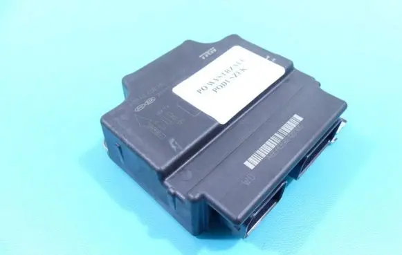 Hyundai i30 Airbag control unit/module 95910-A6110 IMPRK1353832