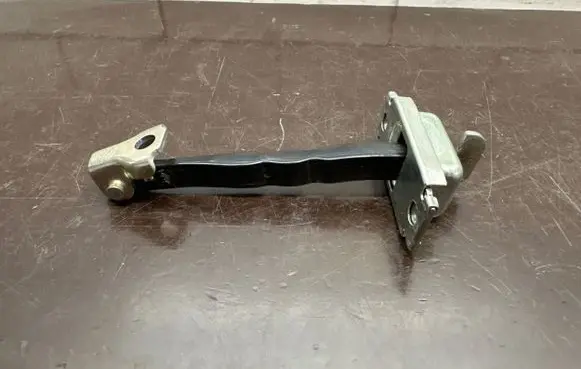 Toyota Prius (XW50) Front door check strap stopper F69A