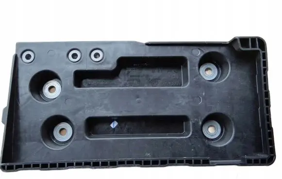 Volkswagen PASSAT B8 Battery tray 3Q0804869