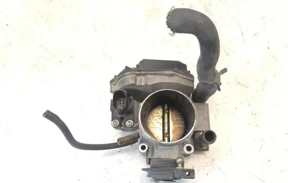 Audi A4 S4 B5 8D Throttle valve 058133063H