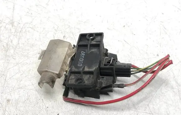 Volvo S70 V70 V70 XC Glow plug pre-heat relay 9162929 899064000
