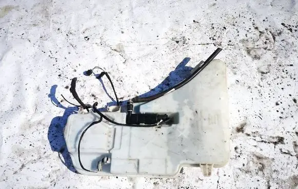 BMW 5 F10 F11 Windshield washer fluid reservoir/tank 7269663 7269665