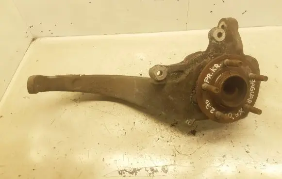 Jaguar XF X250 Front wheel hub spindle knuckle