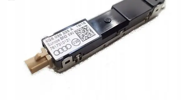 Audi A7 S7 4G Aerial antenna amplifier 4G8035225A
