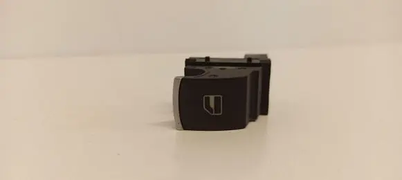 Volkswagen Tiguan Fog light switch 5K0959855