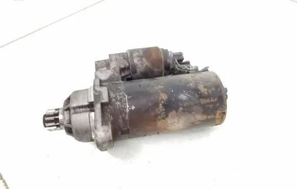 Volkswagen PASSAT B6 Starter motor