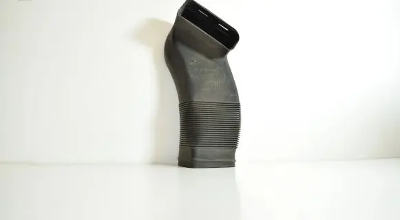 Audi A6 S6 C5 4B Air intake duct part 8D0129617E