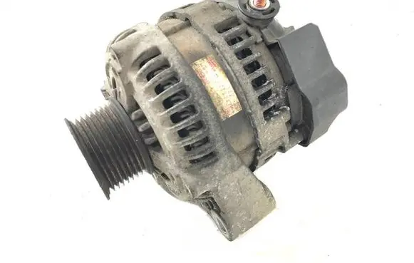 Land Rover Discovery 3 - LR3 Generator/alternator 1042103710