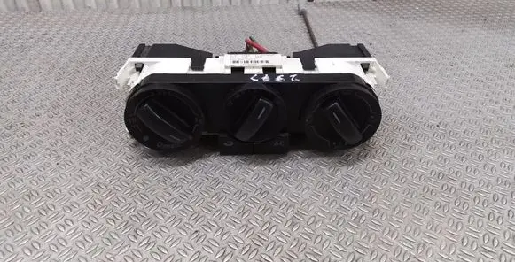 Volkswagen Polo Climate control unit 6D0820045E