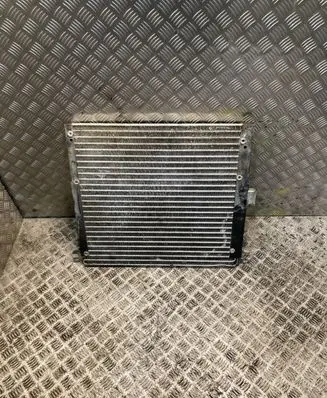 A/C cooling radiator (condenser)